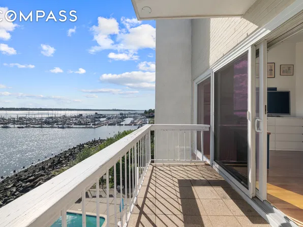 170-190 Schofield St APT 3A, Bronx, NY 10464