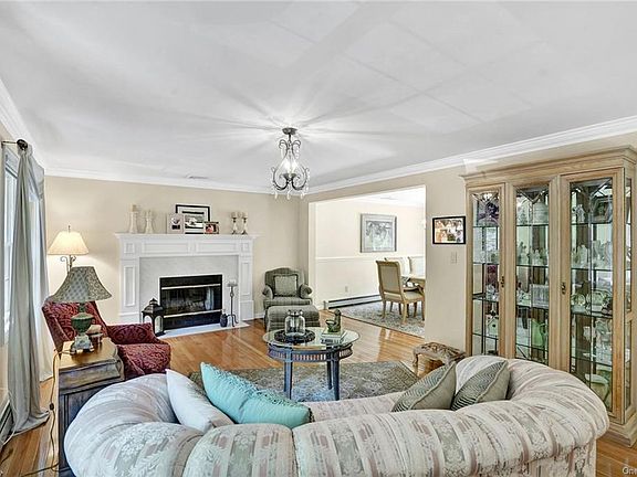 3rd image of 134 Tate Ave