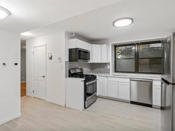 427 Kennedy Boulevard image 1 of 12