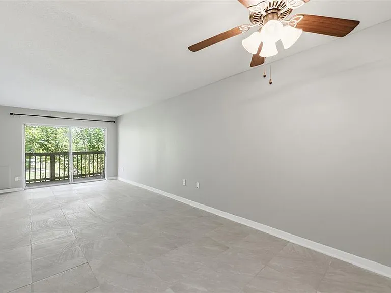 1695 Lee Rd #B204 — Photo 11