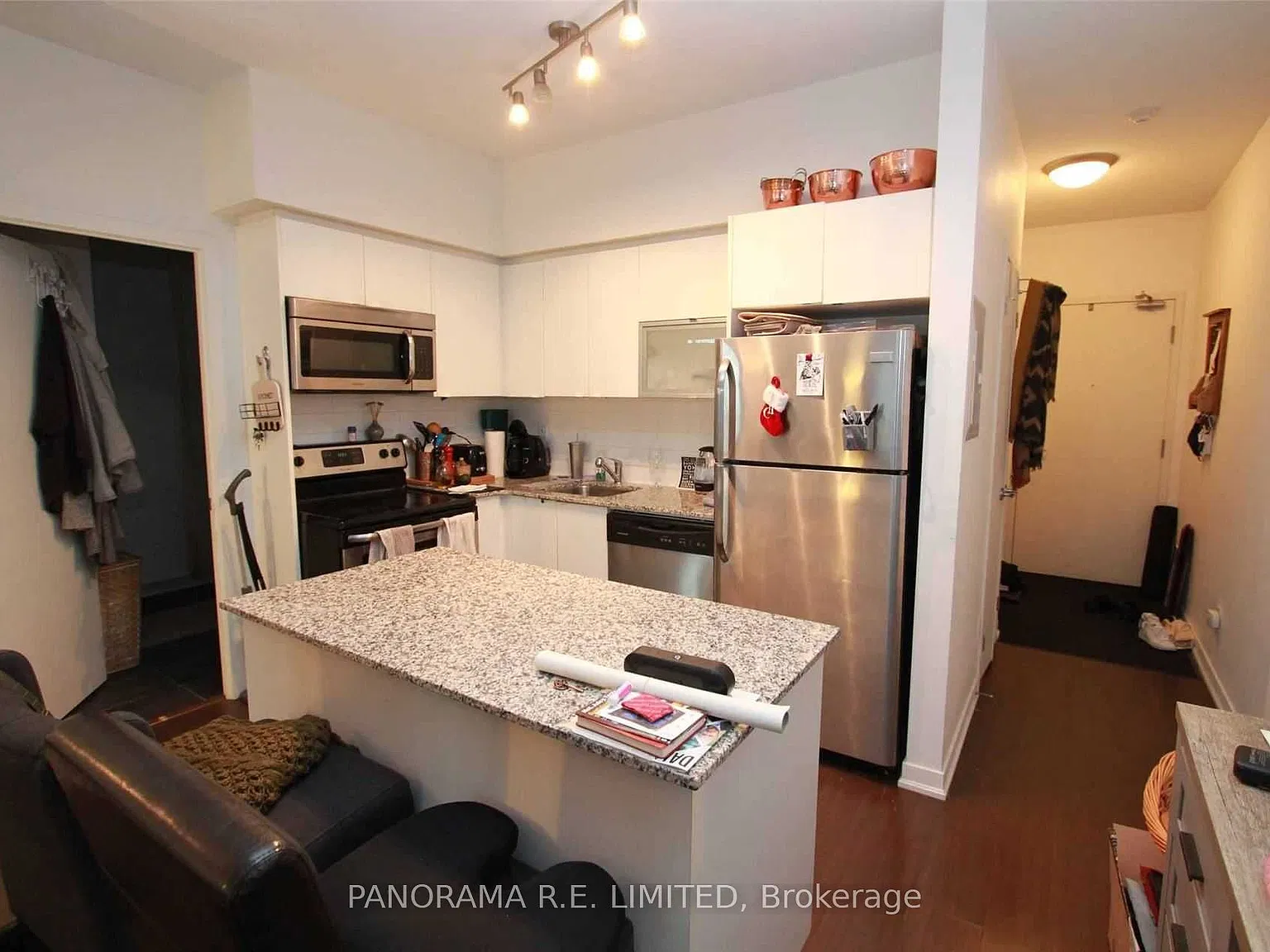 1 bed, $2,200 — Photo 3