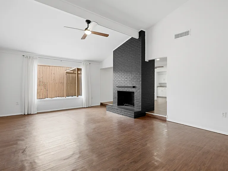 11231 Park Central Pl — Photo 8