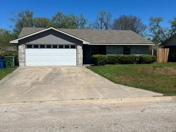 103 David Dr, Sanger, TX 76266