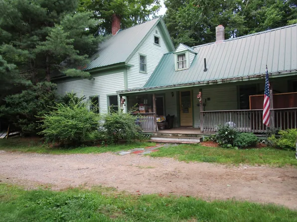 462 Oxford Street, Paris, ME 04281