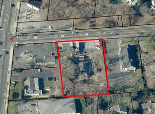 10 Old Riverhead Rd, Westhampton Beach, NY 11978