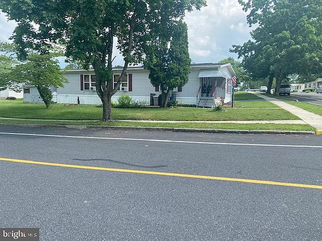 1st image of 106 Beechwood Dr