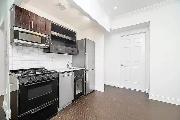 Rented by REAL New York | media 2