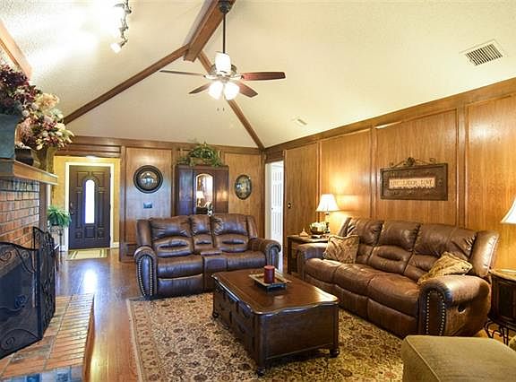 5th image of 1002 N Allen Heights Dr