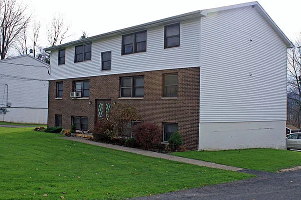 22 Robert St #5