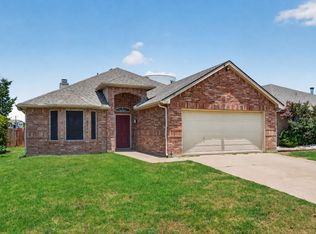 103 Post Oak Dr, Waxahachie, TX 75165