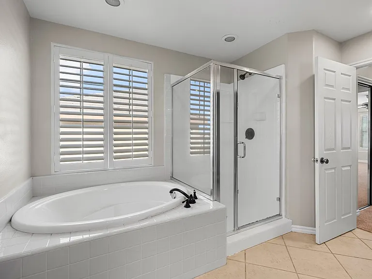 37200 Pergola Ter — Photo 23