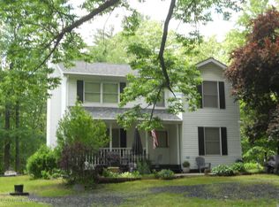 169 Alger Ave, Tannersville, PA 18372