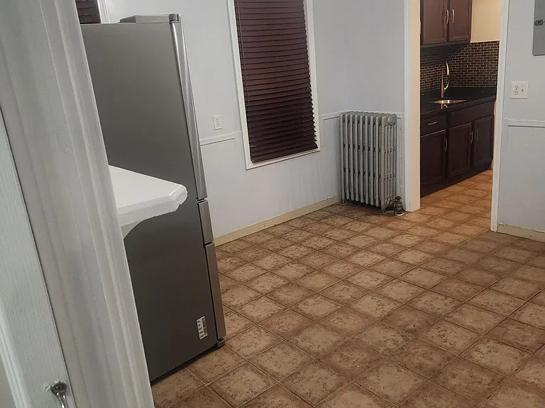 836 Atwells Ave — Photo 12