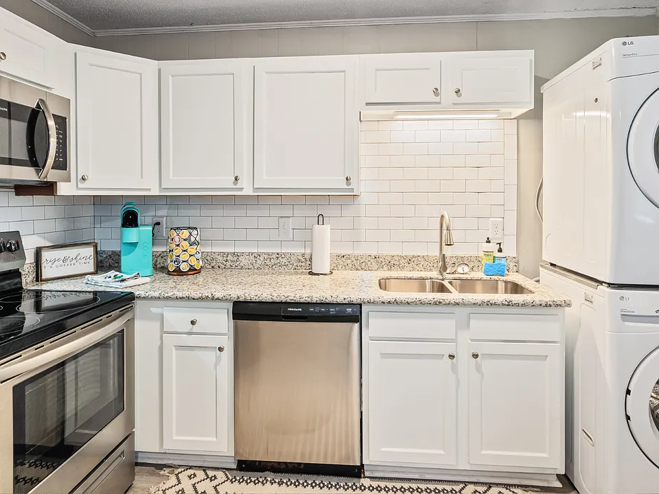 1160 Elmira St #5