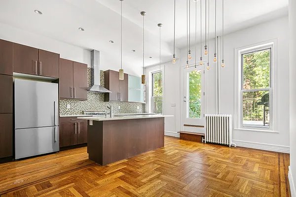 Rented by Compass | media 3