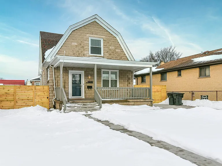 11240 S Kedzie Ave — Photo 3