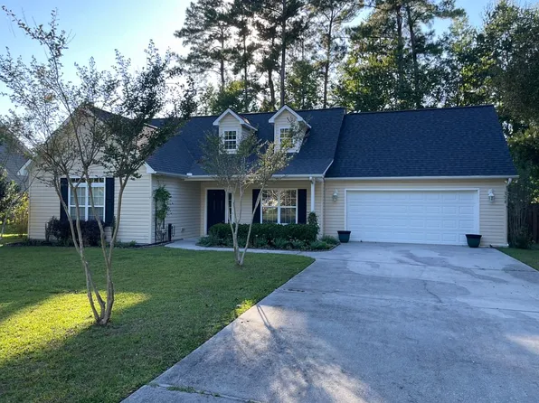 118 Plumtree Ln, Castle Hayne, NC 28429
