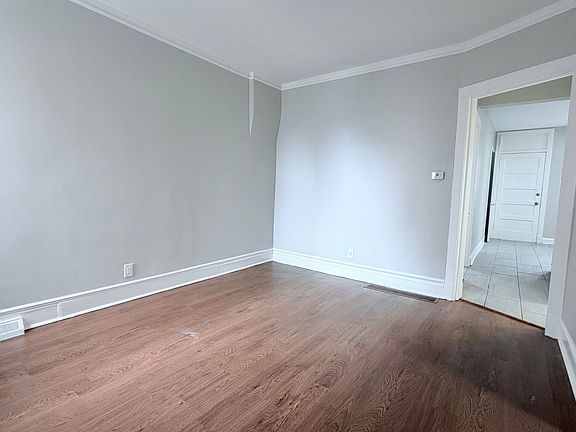 3rd image of 3712-14 W Belmont Ave #1R