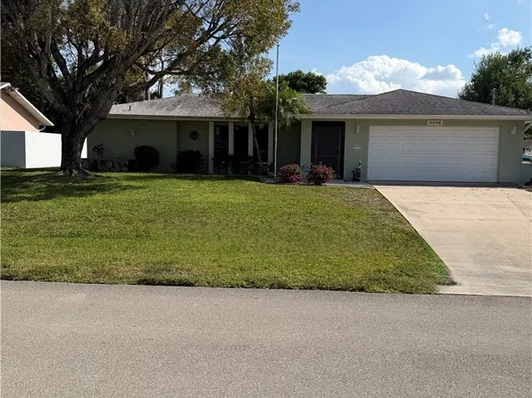 2216 SE 3rd St, Cape Coral, FL 33990