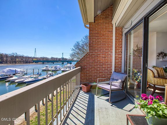 5th image of 15 River Rd Unit 205