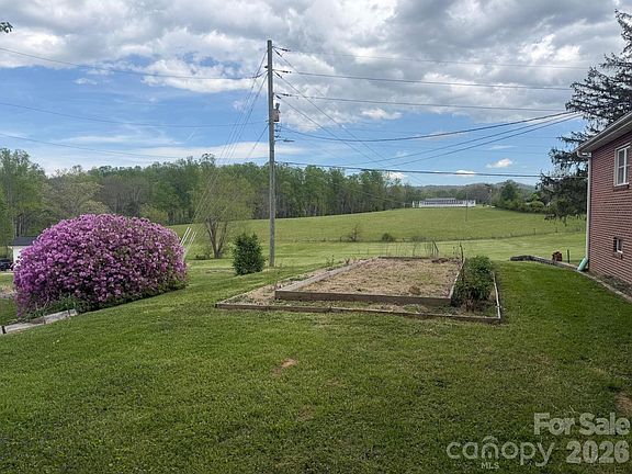 4th image of 343 Brickyard Rd