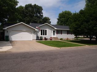 234 3rd Ave SW, Lester Prairie, MN 55354