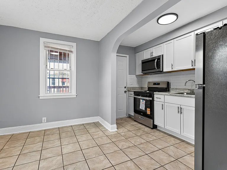 1901 Harman Ave — Photo 14