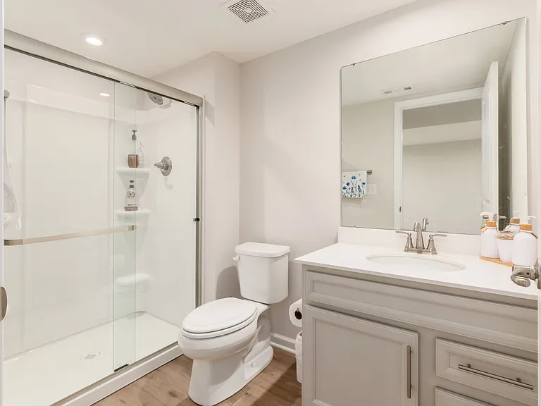 28 Royal Palm Ct #1 — Photo 52