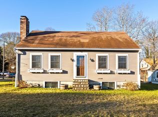 25 Union St, Yarmouth Port, MA 02675