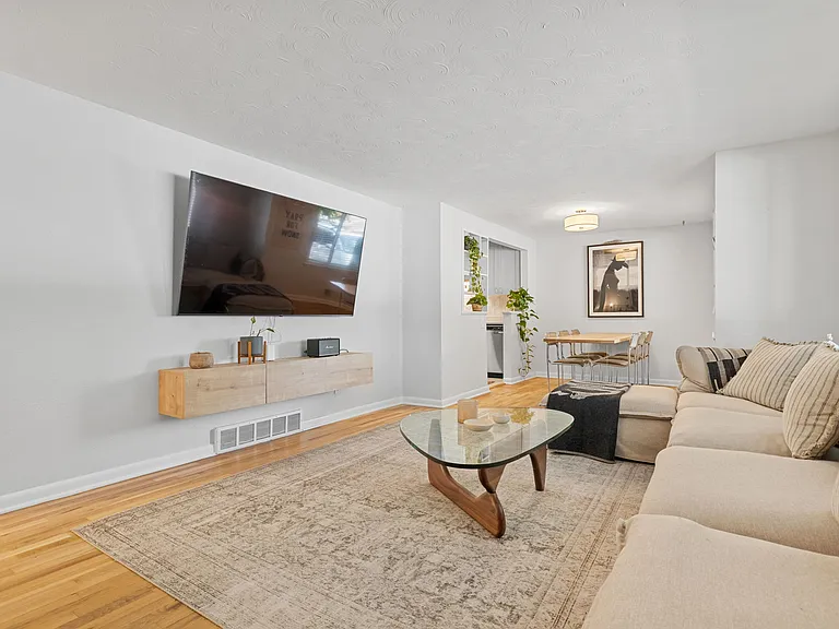 5139 Jellison St — Photo 11