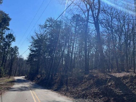 Exterior Neighborhood (street photo)