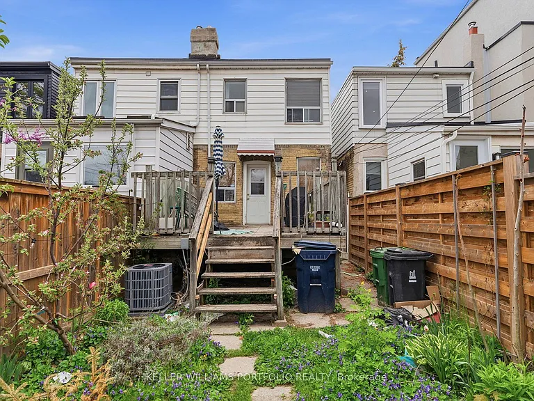 15 Myrtle Ave — Photo 35