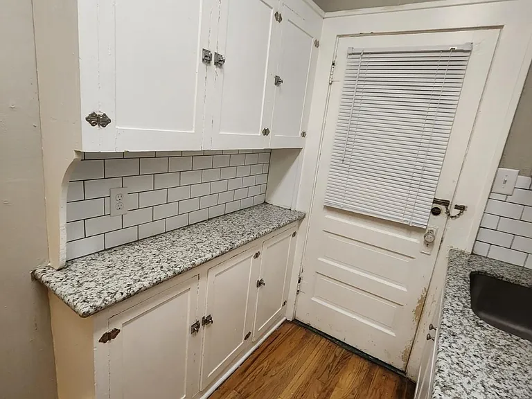 807 W Franklin St #807 — Photo 11