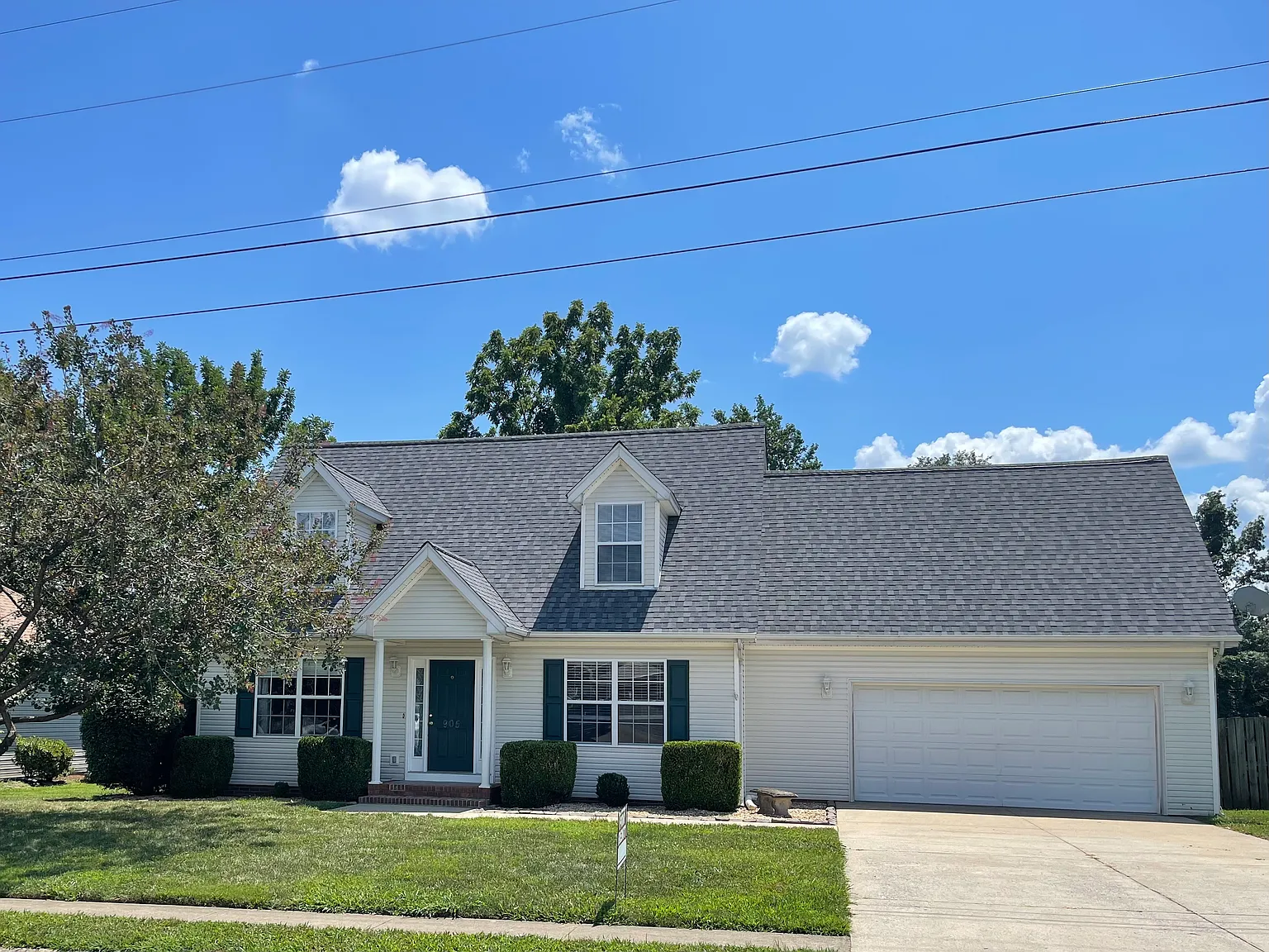 3 bed, 1950 sqft, $2,000 — Photo 1
