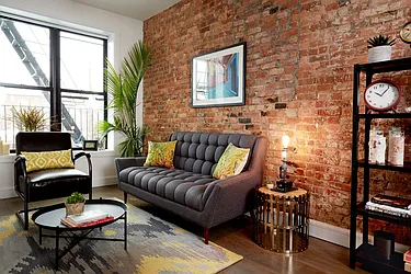 Rented by Tapiro Realty