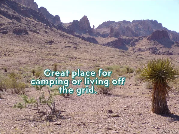 3693 S Naco Rd, Golden Valley, AZ 86413