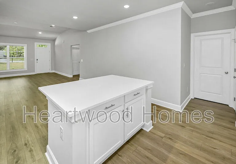 6640 Satchel Ford Rd — Photo 7