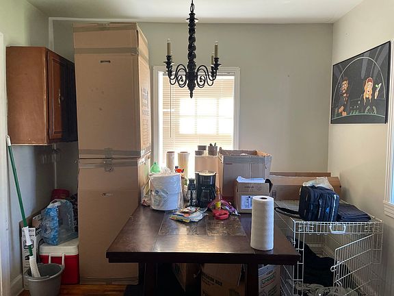5th image of 428 Emmitt Ave #A