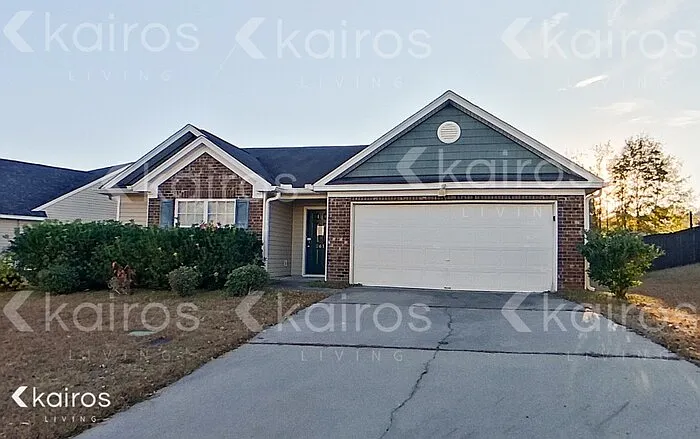 261 Alexander Pointe Dr — Photo 1