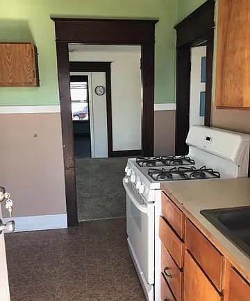 5th image of 3020 Grand Ave #2