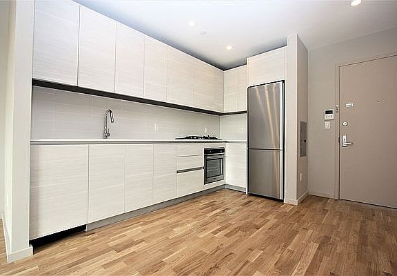 4th image of 1511 Bedford Ave #10S