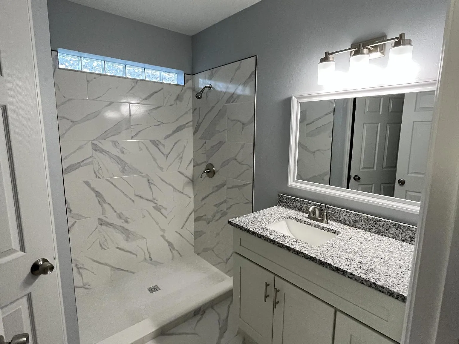 3 bed, 1182 sqft, $2,075 — Photo 3