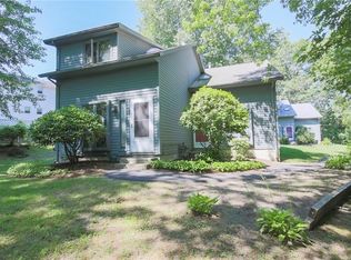 119 Lake St, Cranston, RI 02910