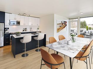 Henry, Seattle, WA 98109