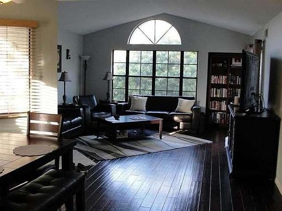 2nd image of 1125 Mission Verde Dr #310