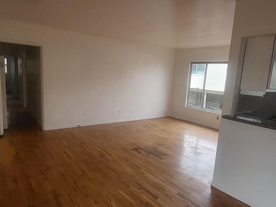 2nd image of 3925 Roxanne Ave APT 14