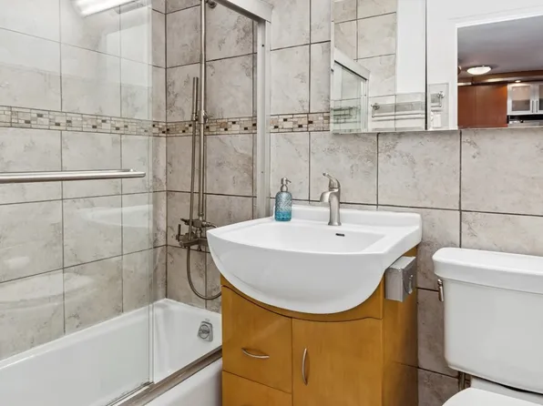 330 Third Avenue image 8 of 12