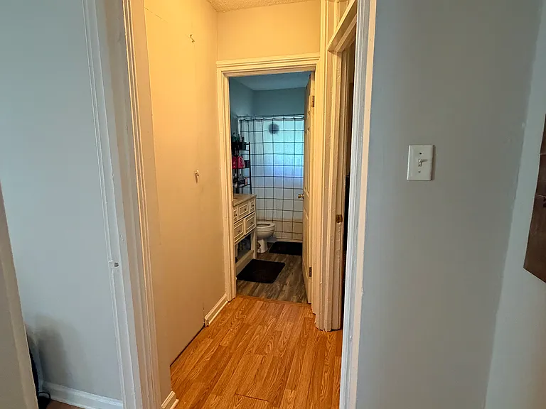 2092 Heckle St — Photo 9