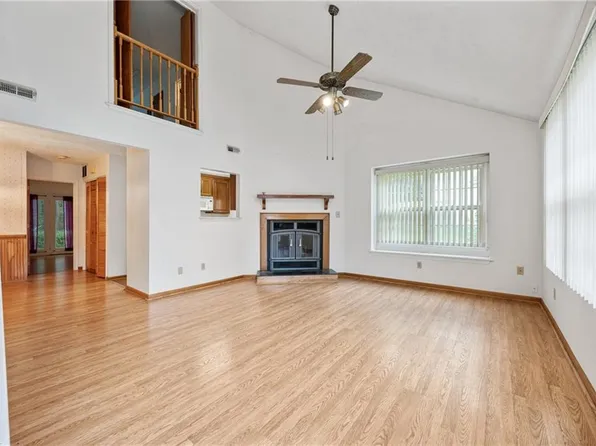 110 Briarwood Pl, Yorktown, VA 23692