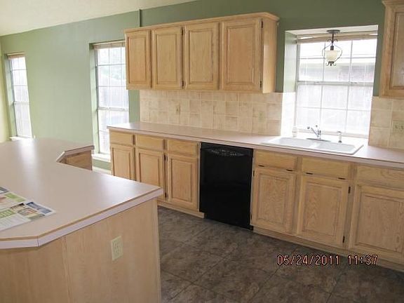 4th image of 945 Freshwood Ct